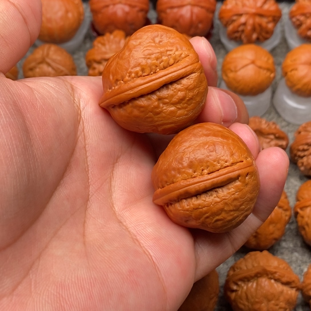 把件文玩核桃-****若龙胆