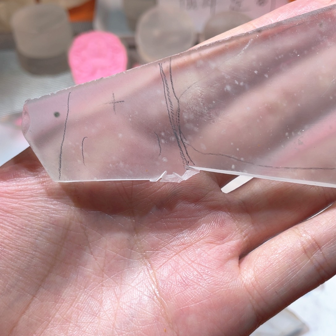 定制石英质玉无事牌未镶嵌钟*