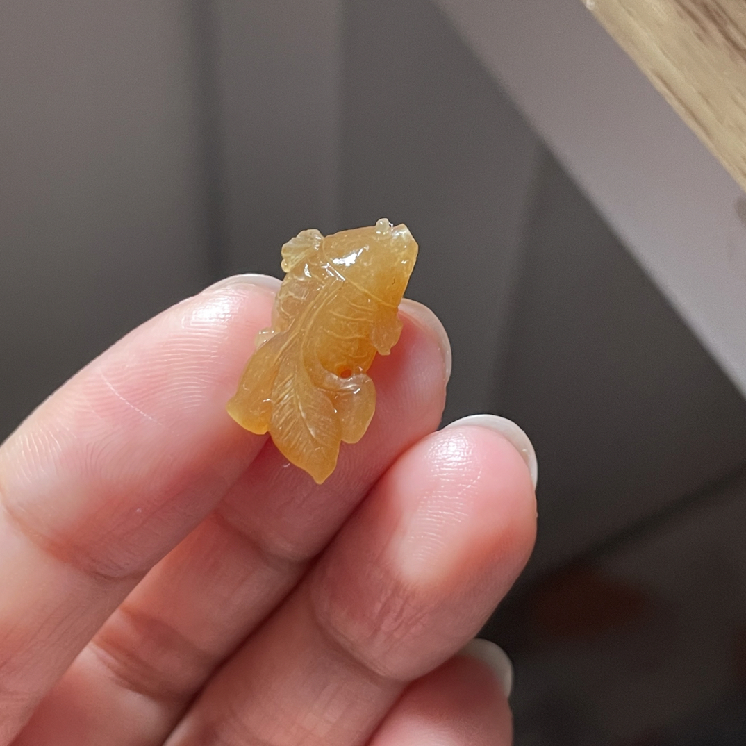 天然翡翠毛货自然光实拍满黄金鱼可手牌吊坠多用款
