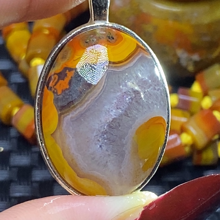 玛瑙/玉髓颈饰未镶嵌