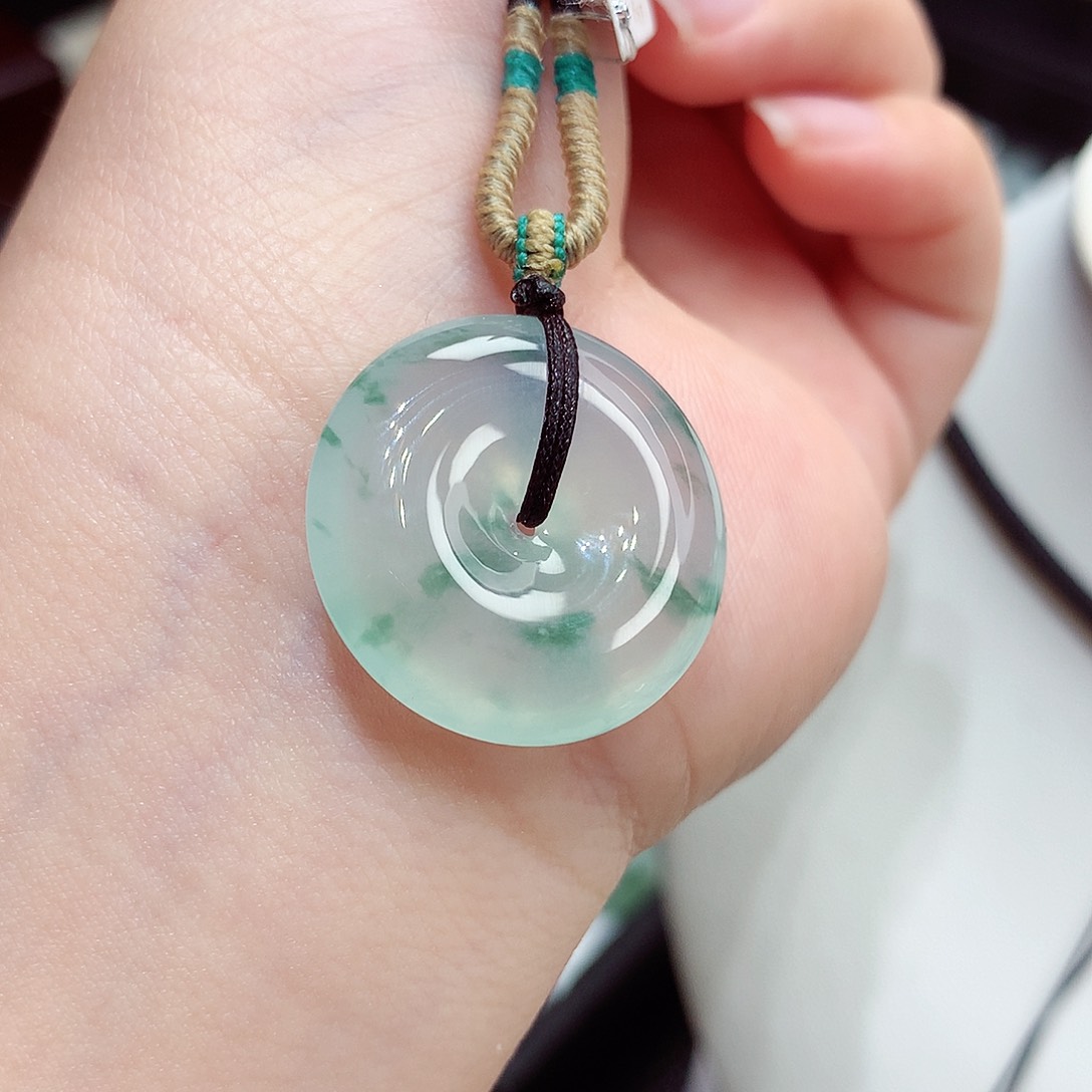 颈饰未镶嵌翡翠翡翠129，24/5.8