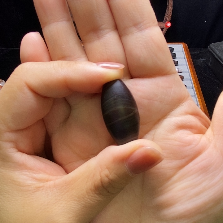 布***衣玛瑙/玉髓未镶嵌颈饰