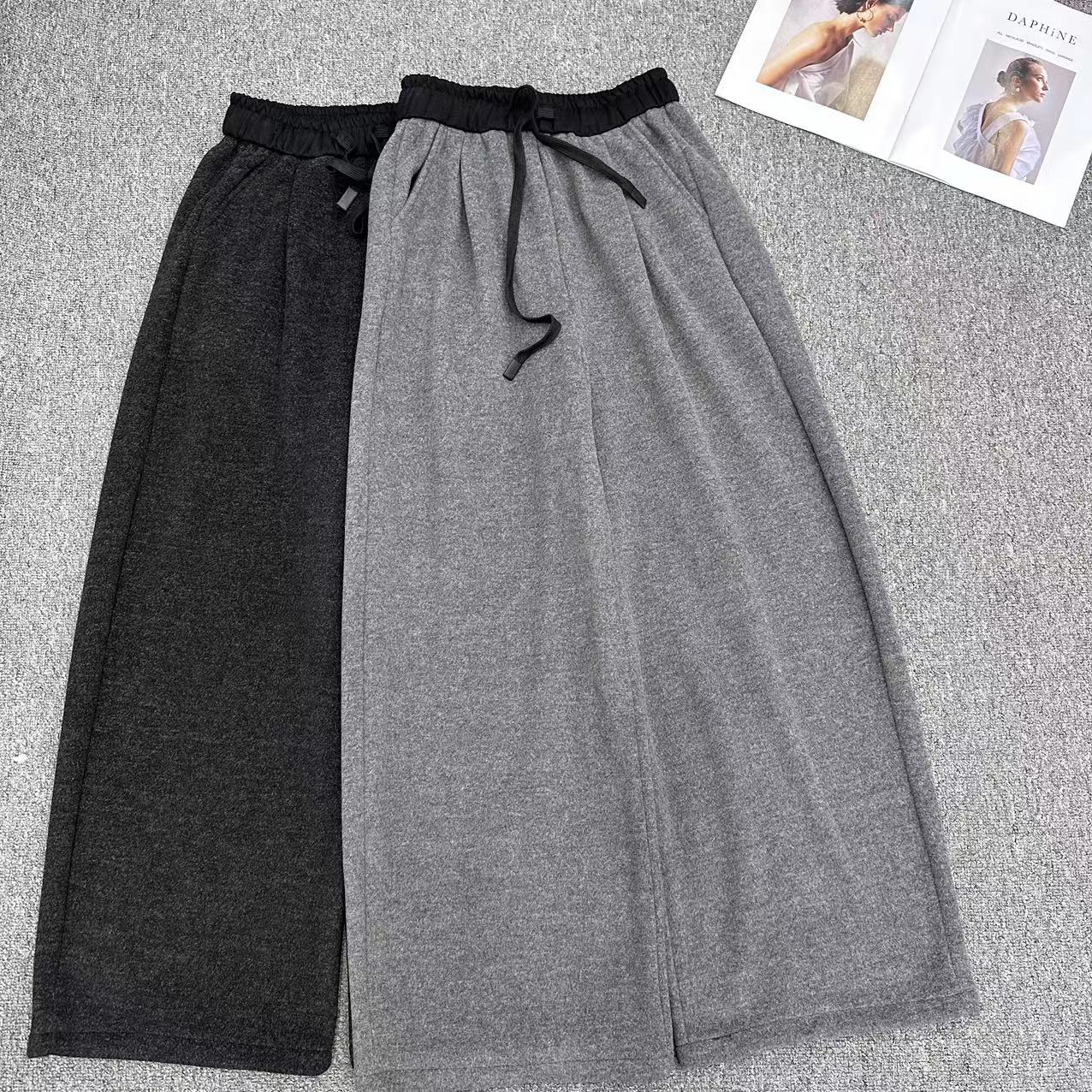 【周周家】6903濮院冬季加绒骆马阔腿裤女士街头风休闲裤