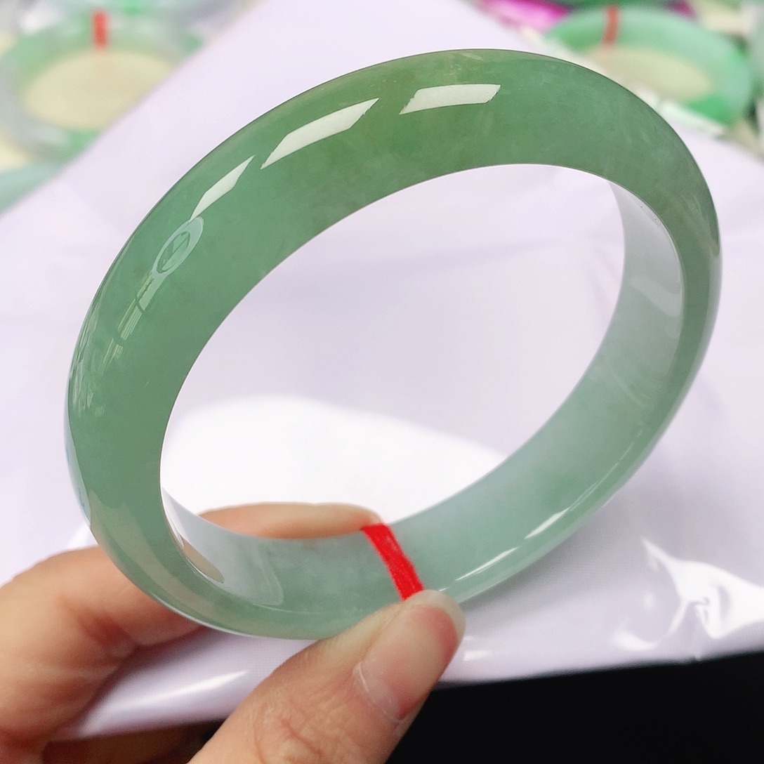 翡翠手镯未镶嵌天然翡翠手镯60