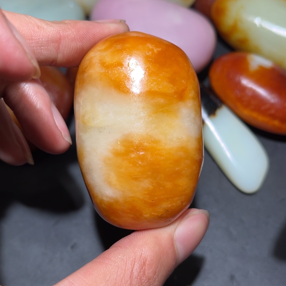 和田玉未镶嵌珠宝奇石