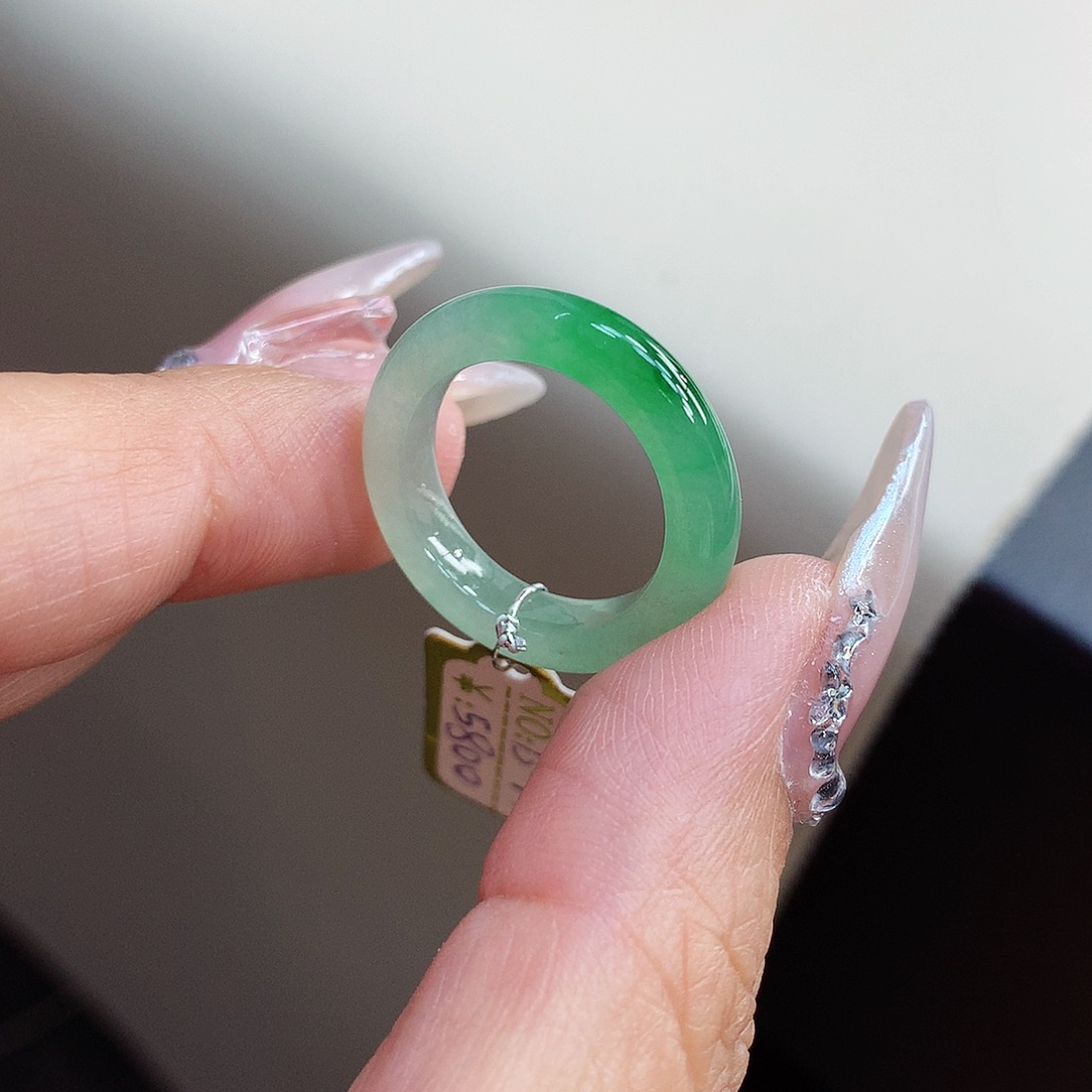 翡翠戒指未镶嵌13-14号