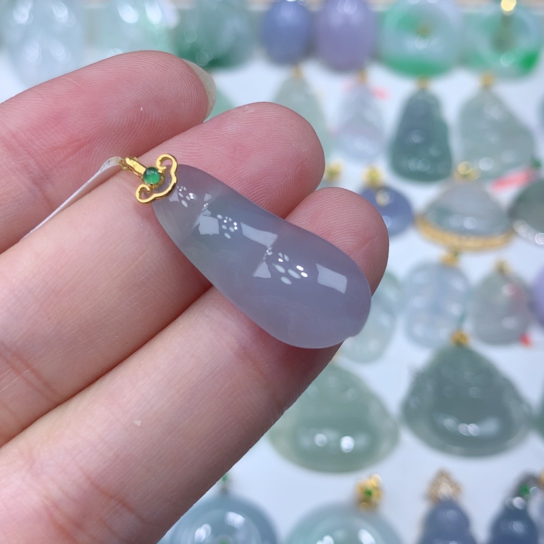 翡翠颈饰18K金镶嵌豆子