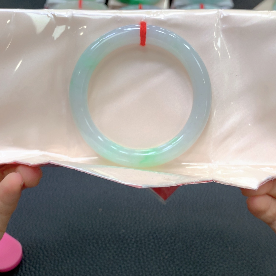 翡翠未镶嵌手镯19