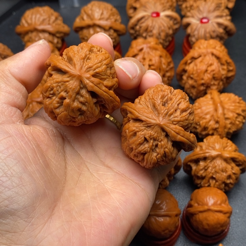 【闪购商品】文玩核桃把件40将军