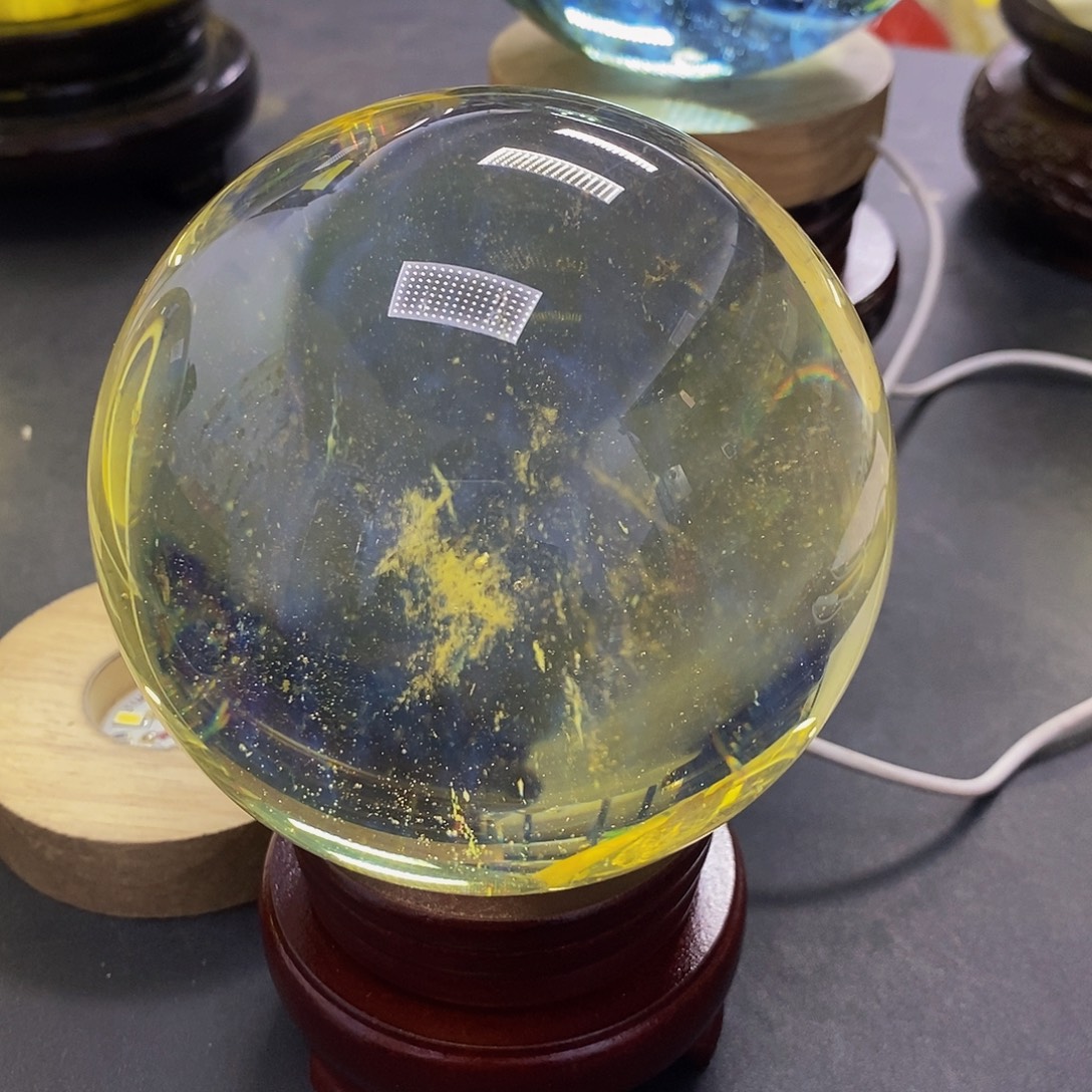 跟***觉石材10.3厘米黄水摆件