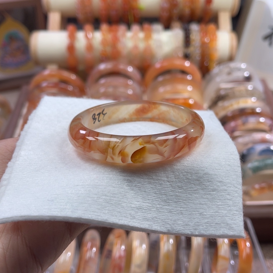 手镯玛瑙/玉髓合金51