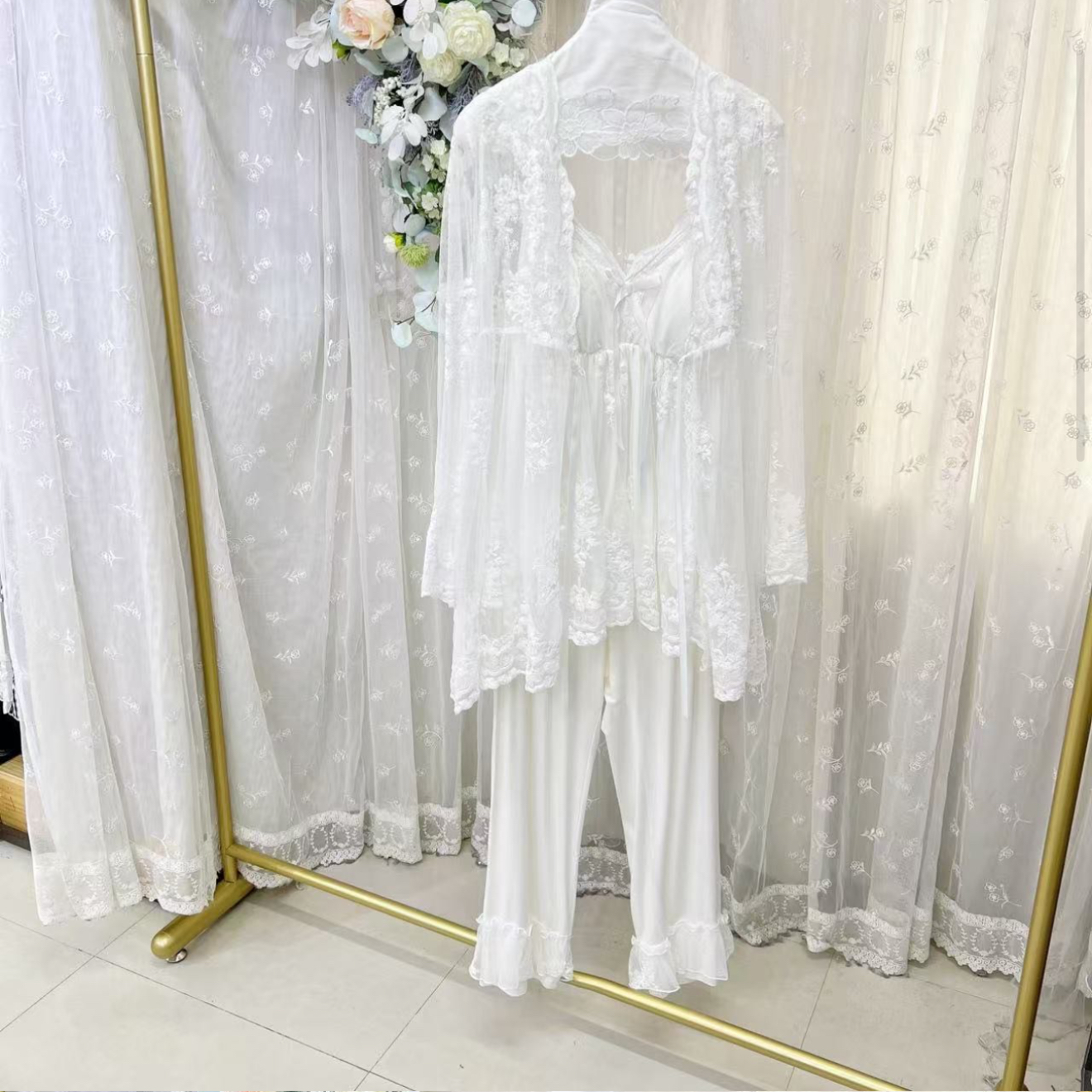 款号（020-021）睡衣双层网纱胸垫刺绣莫代尔棉三件套家居服