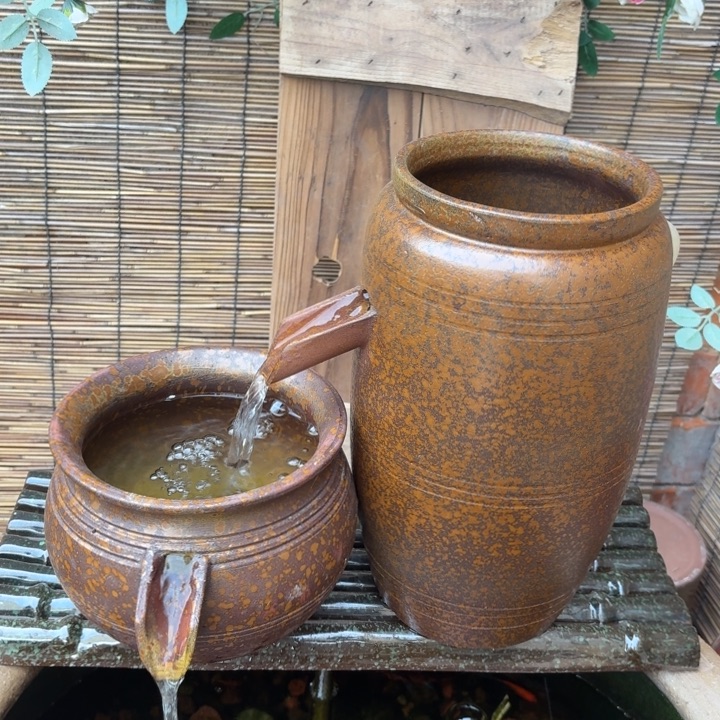 紫砂花盆口径15/32，18/16进水口1.5厘米