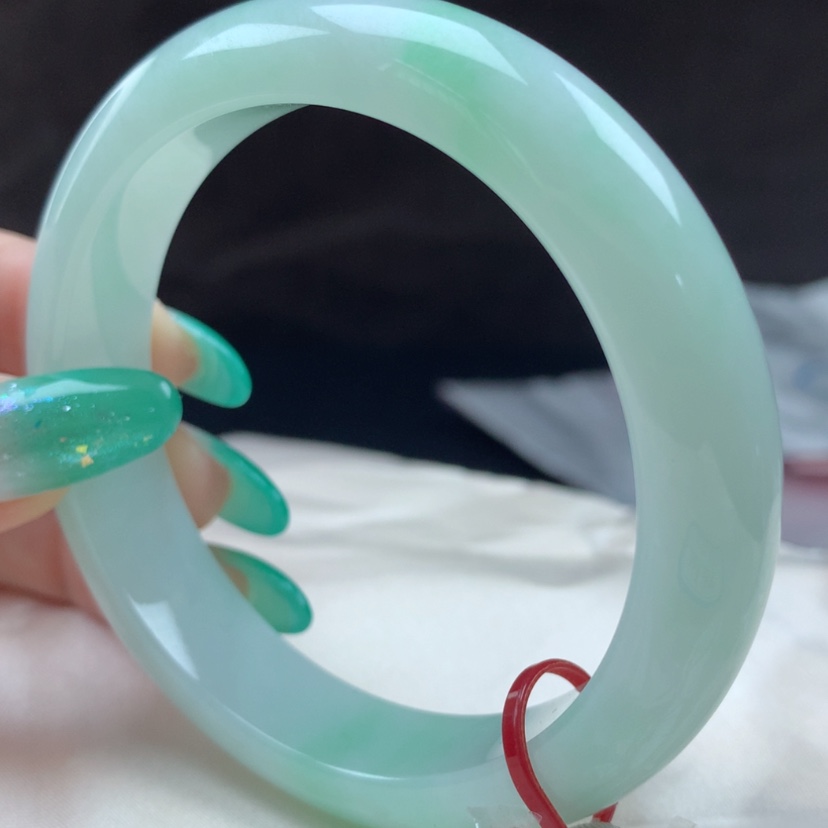 【闪购商品】未镶嵌手镯翡翠95450，