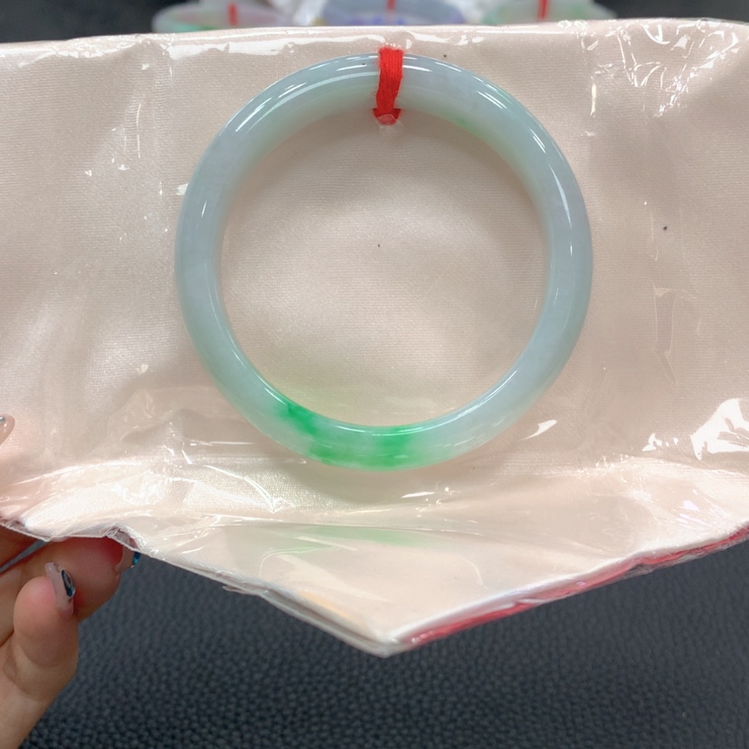 【闪购商品】翡翠手镯未镶嵌翡翠