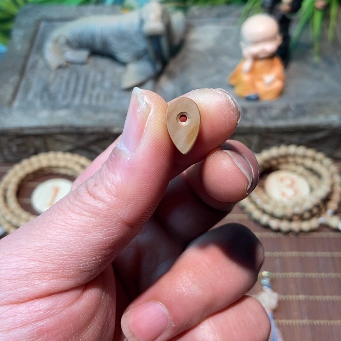 J***u柏香籽/百香籽吊坠