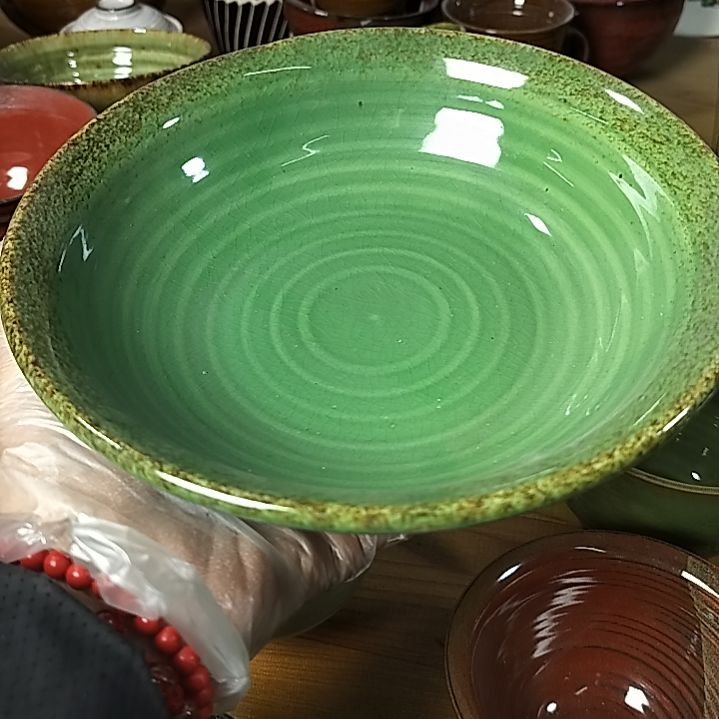 盘瓷片陶瓷杯盘壶碗都有