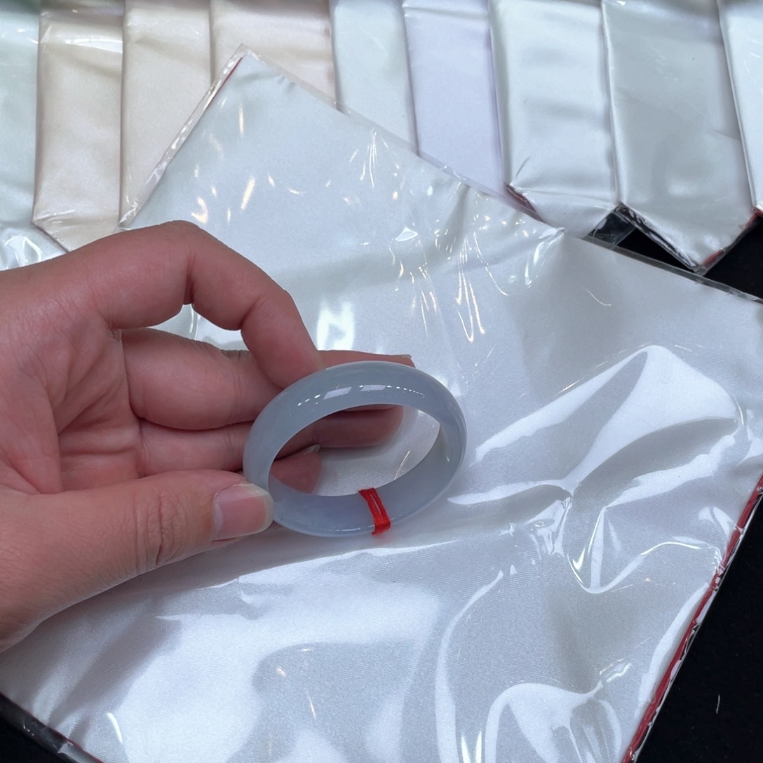 翡翠手镯未镶嵌46.4正圈