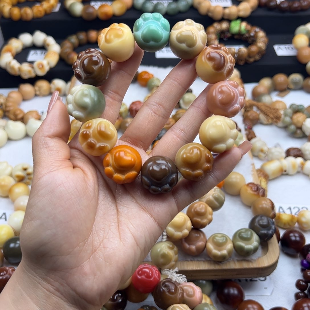 白玉菩提吊坠通货23