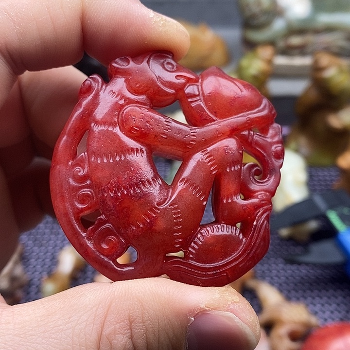 未镶嵌蛇纹石玉颈饰