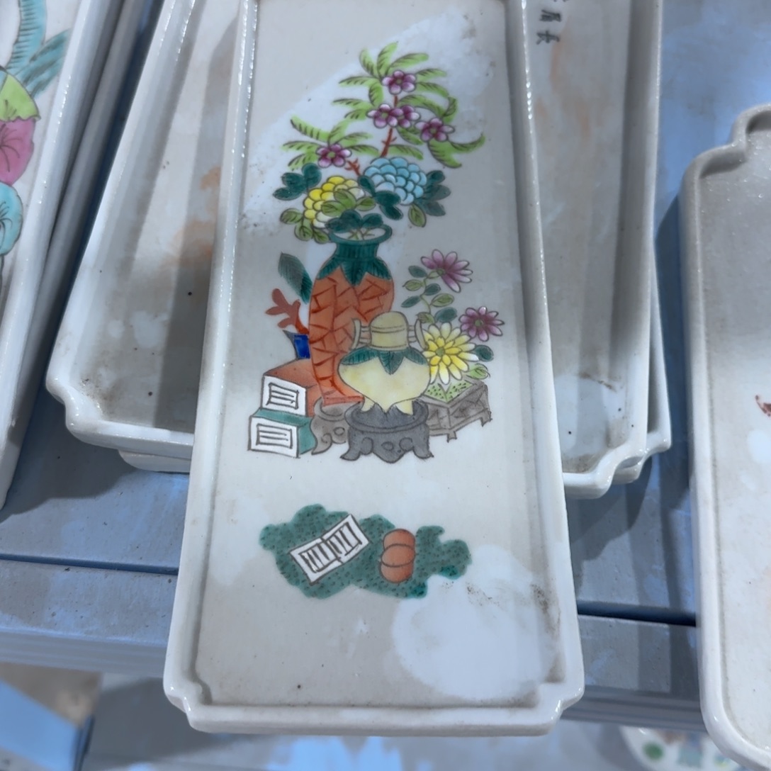 瓷片摆件的事情也没有发生啊就