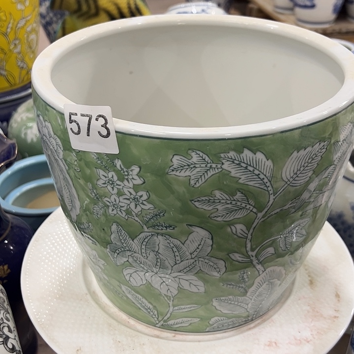 瓷片瑕。。。。。。。。。。。。。