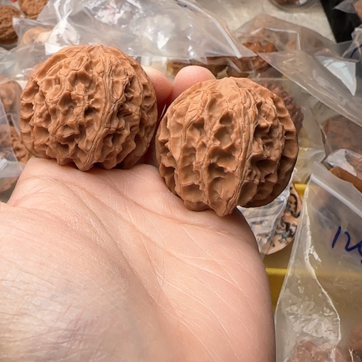 文玩核桃吊坠奥**?苹果圆