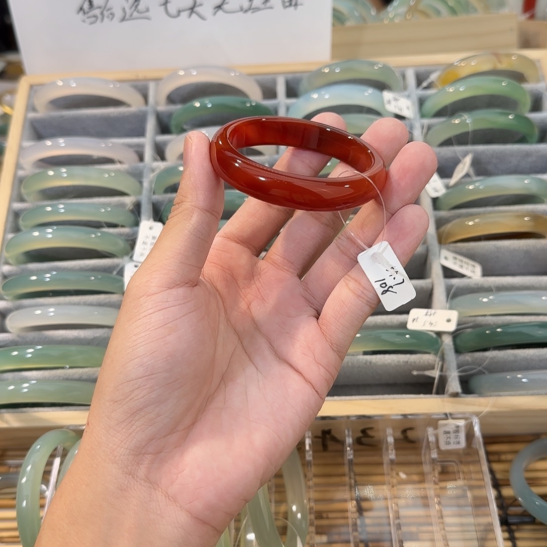 玛瑙/玉髓手镯未镶嵌圈口54.7