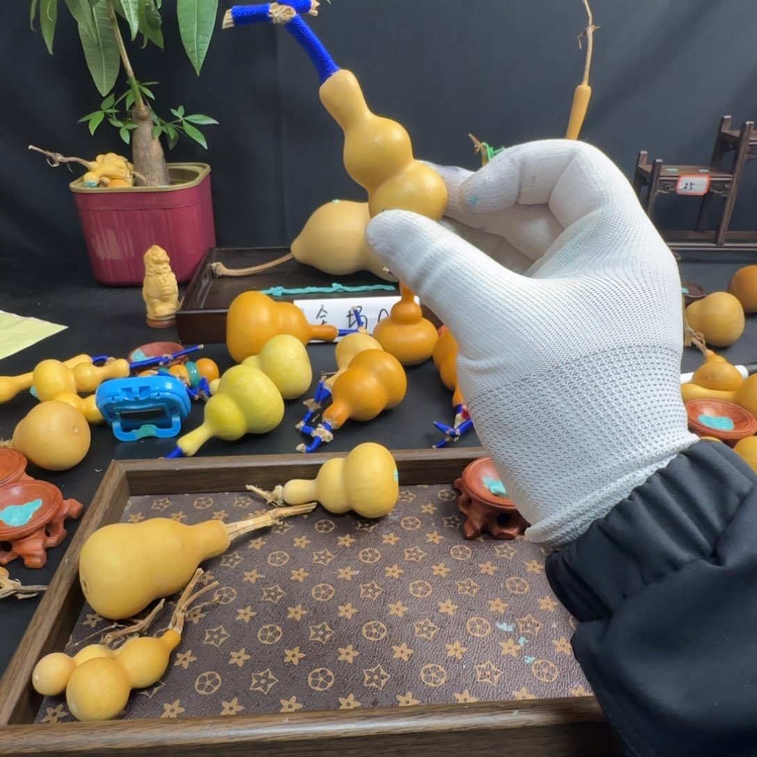 麦***了有机玻璃摆件等各种工具