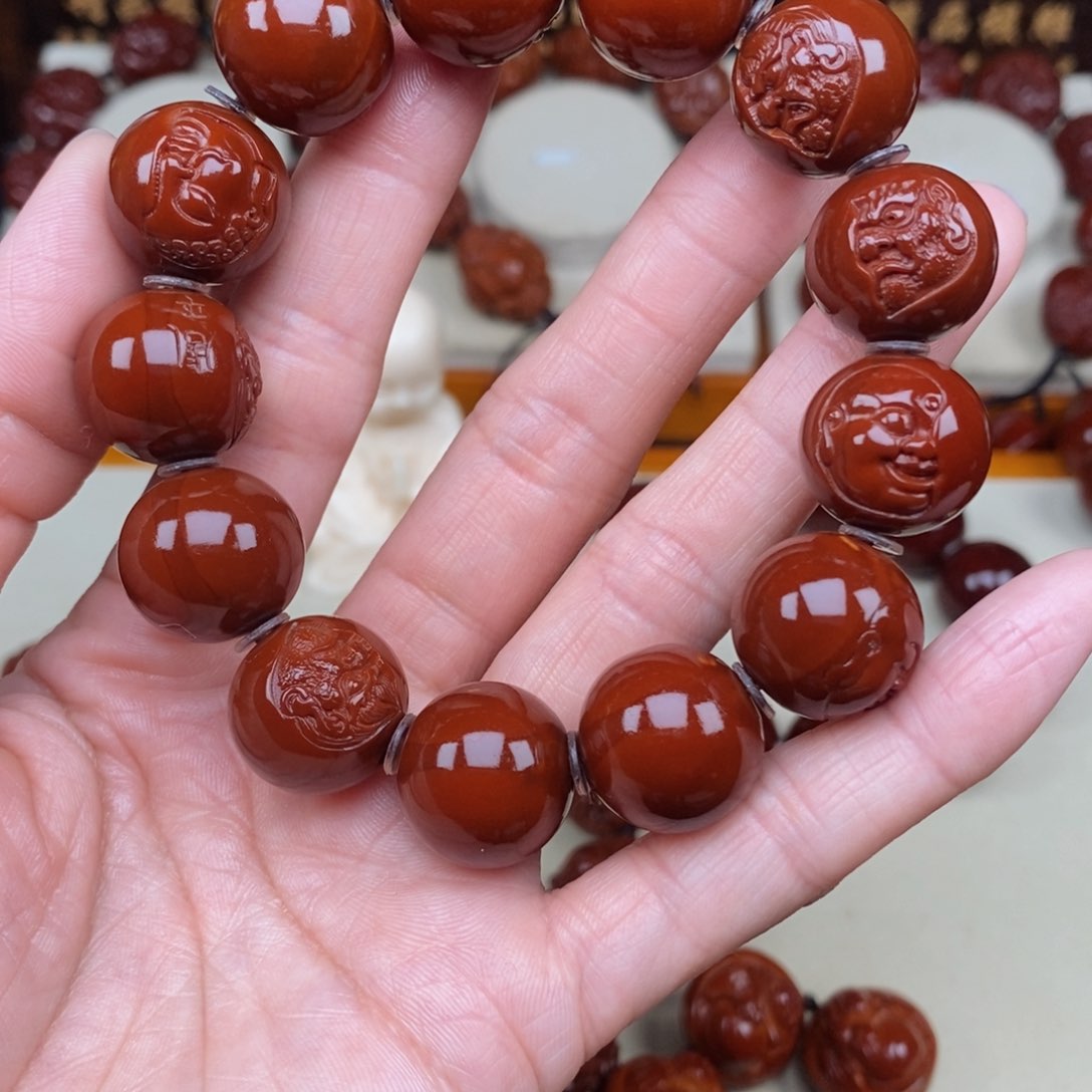 橄榄核吊坠2****！一念之间