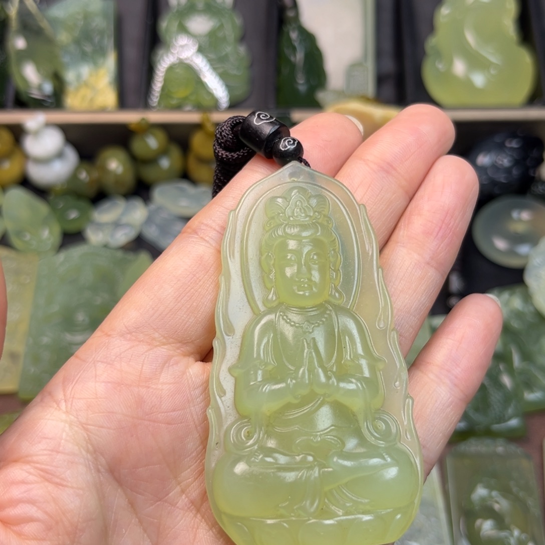 陕***家蛇纹石玉未镶嵌吊坠(赠链)