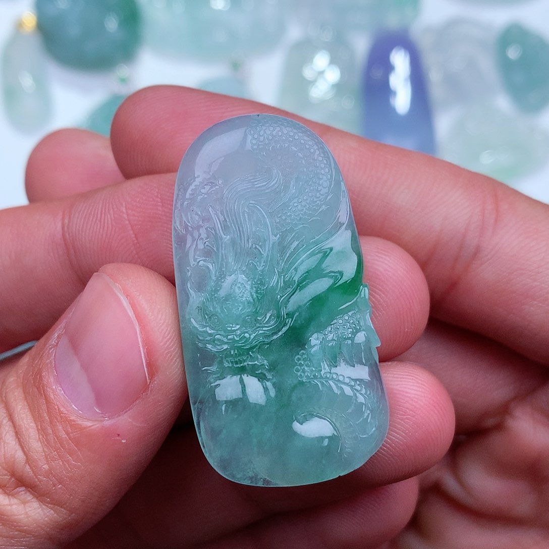 翡翠吊坠(不含链)未镶嵌