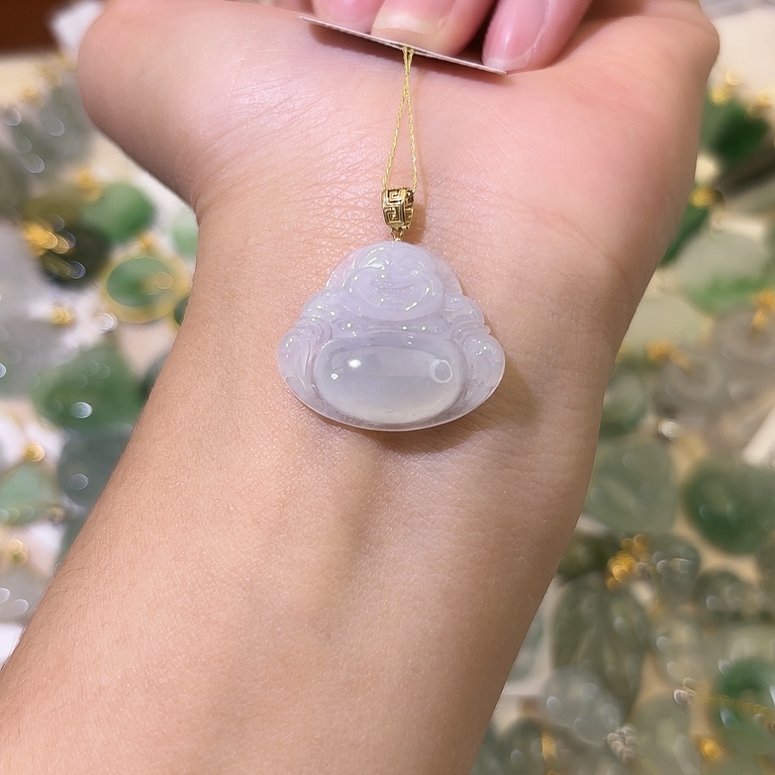 淇***淇翡翠18K金镶嵌颈饰佛公