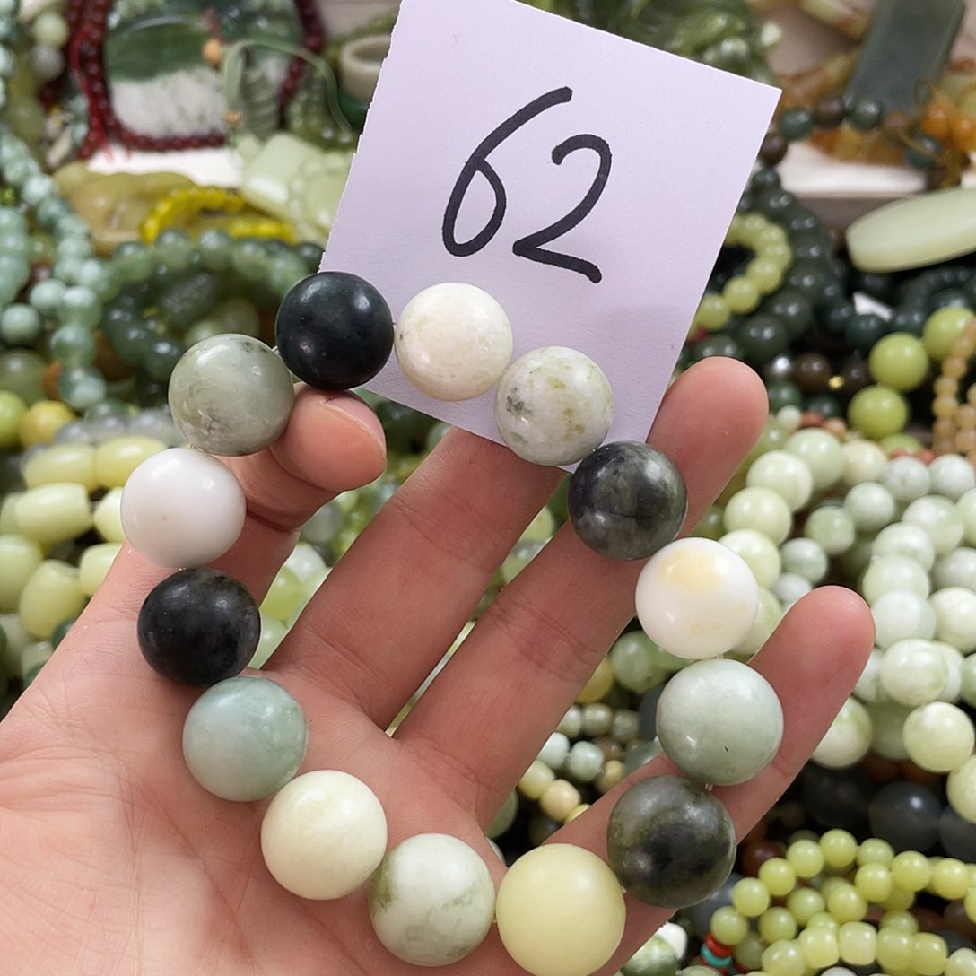 未镶嵌蛇纹石玉手链