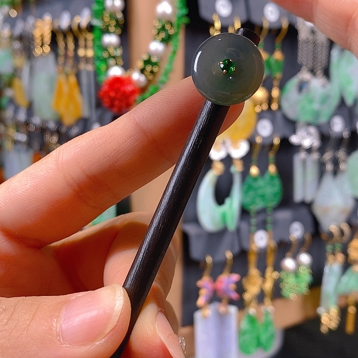 翡翠未镶嵌耳饰翡翠