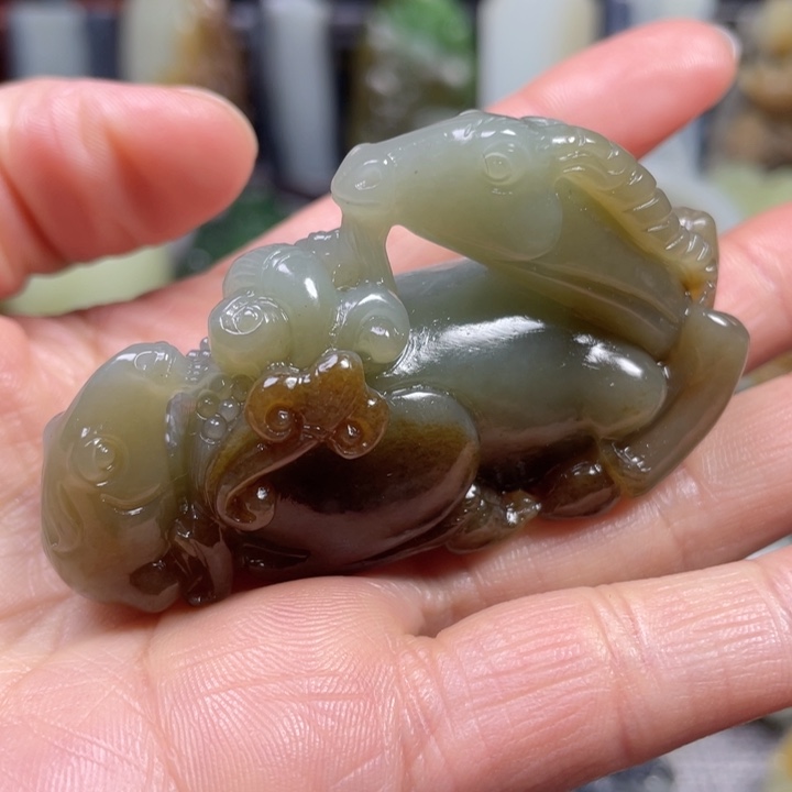 和田玉未镶嵌挂件