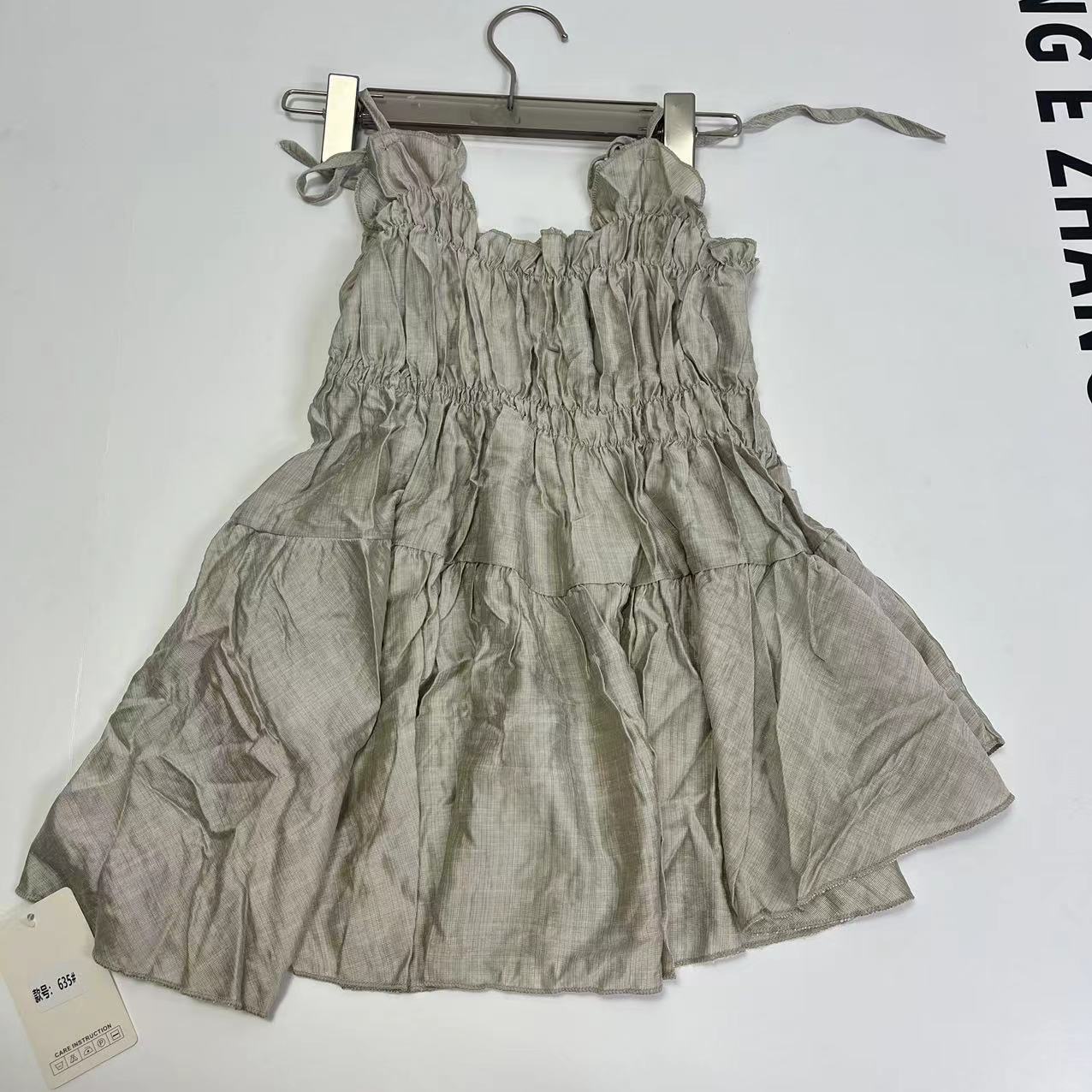 [胖鹅张] 褶皱不规则抹胸吊带上衣 #635 [实物以直播间展示为准]