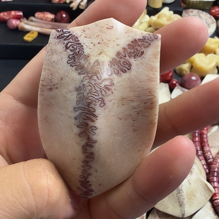 突***人花岗石铁合金养殖鹿头骨制作三界牌