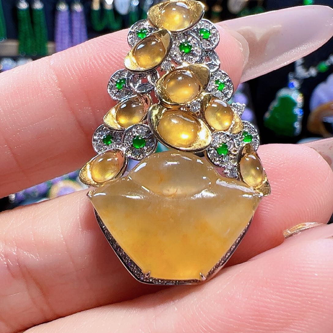 翡翠颈饰18K金镶嵌签收后24小时鉴赏期