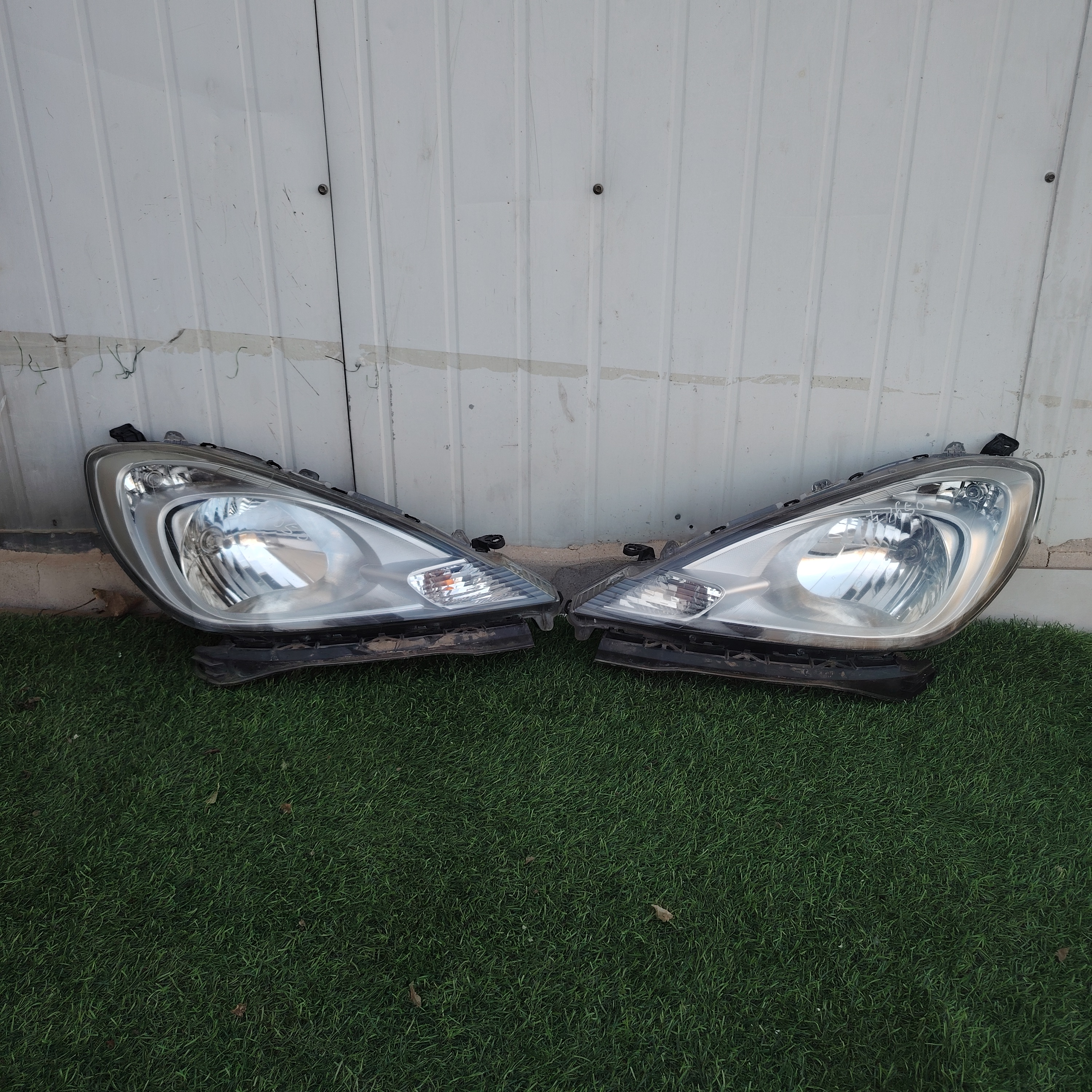 适配09-10本田飞度二代前大灯前照明灯前车灯远近光灯