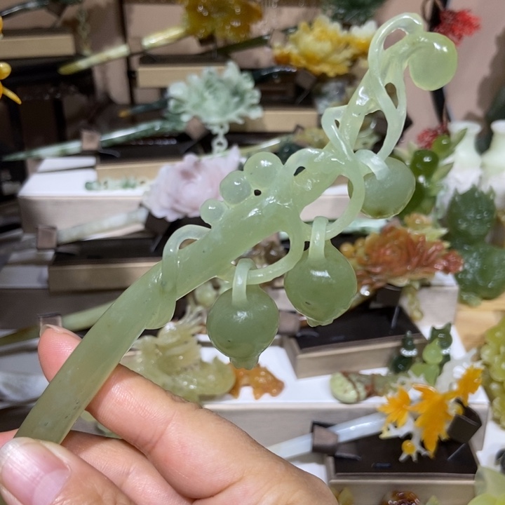 蛇纹石玉未镶嵌发饰