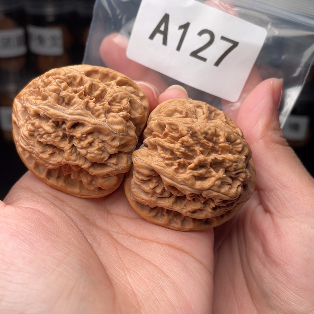 文玩核桃把件博**防44.5粗筋