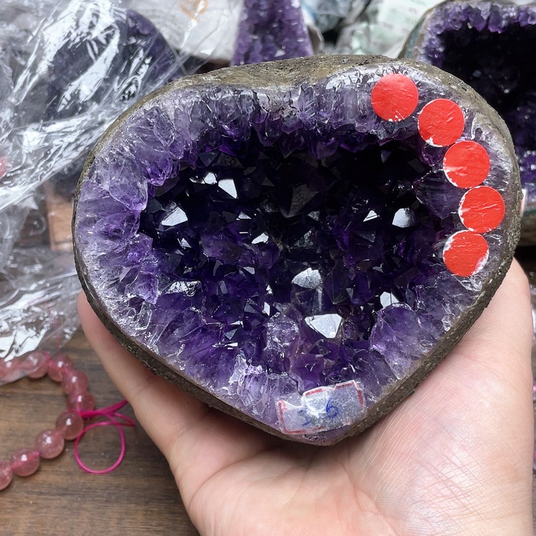 紫晶大型摆件（非配饰）未镶嵌