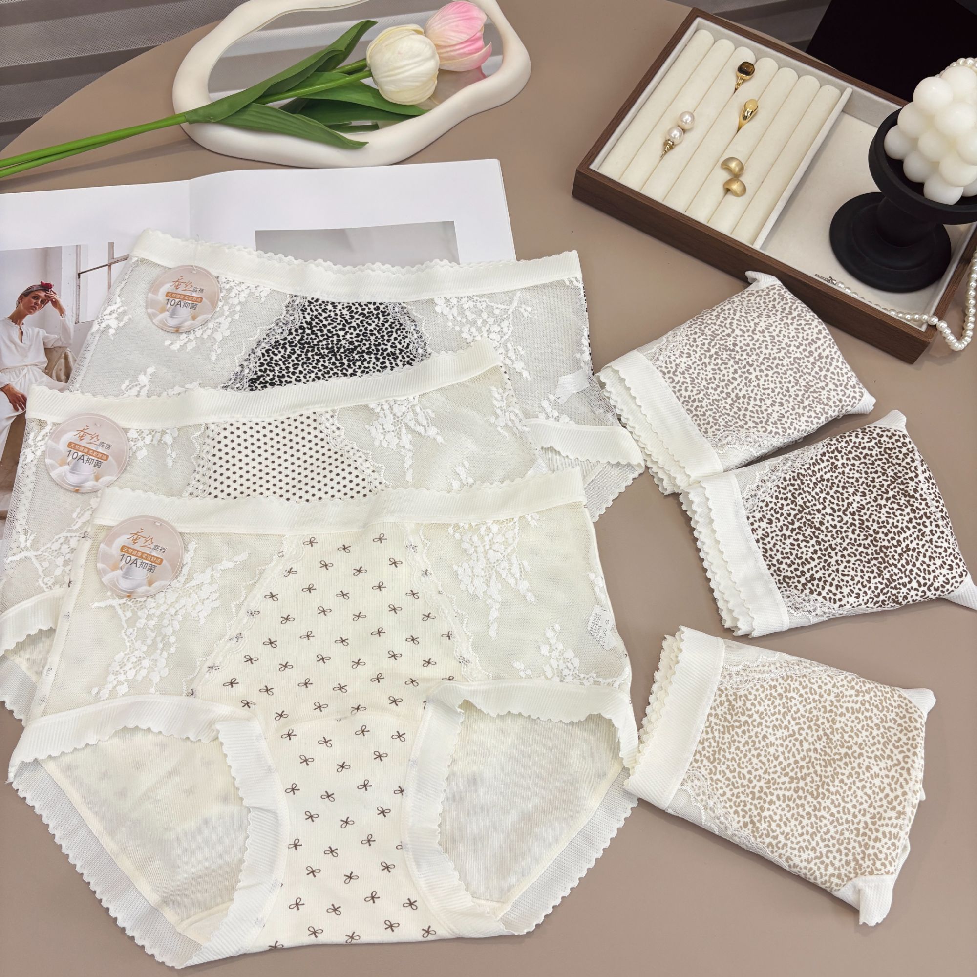 80-135斤兰精莫代尔舒适磨毛抗菌透气包臀蝴蝶结豹纹女士中腰内裤