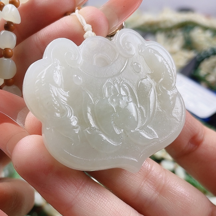 未镶嵌和田玉挂件