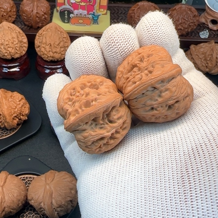 文玩核桃吊坠平谷元宝