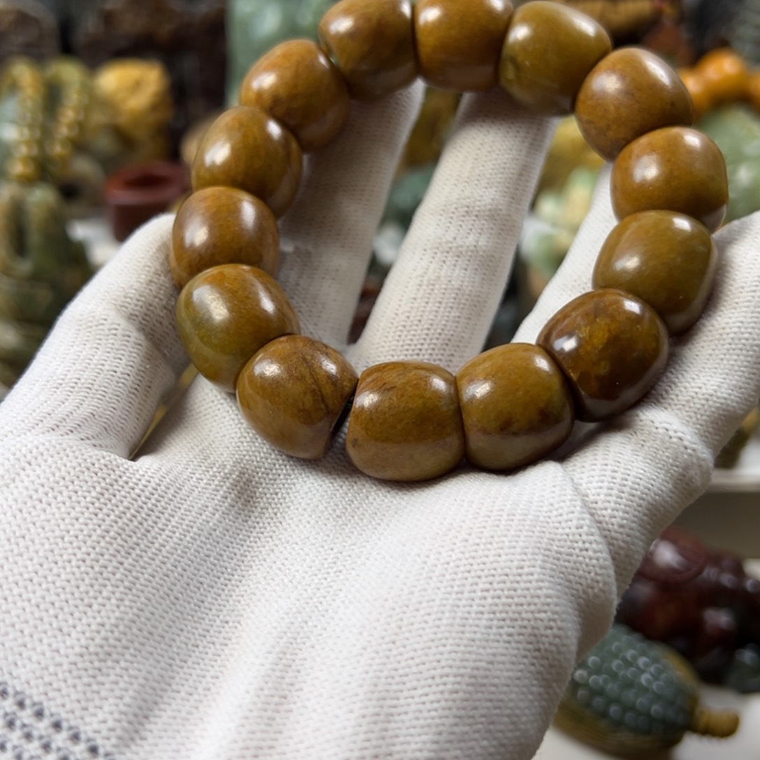 觉***者岫岩河磨玉（透闪石质玉）未镶嵌手串