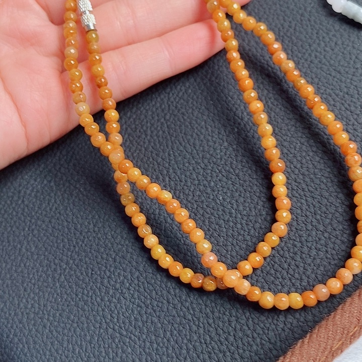 翡翠未镶嵌颈饰18