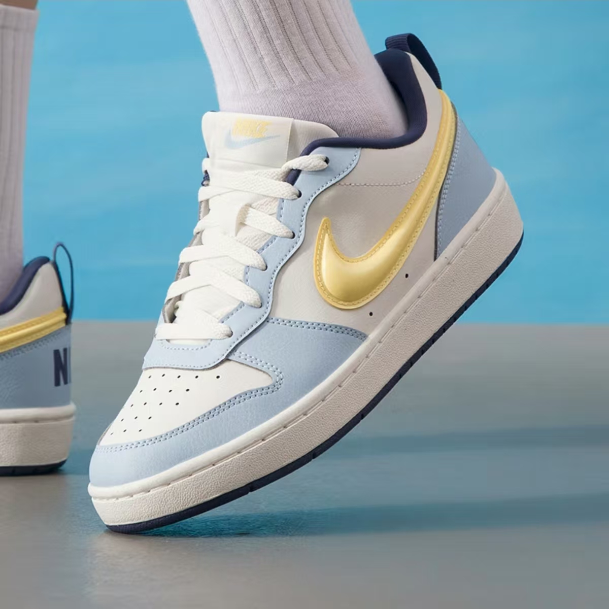 NIKE/耐克女子 COURT 海盐芝士运动耐磨低帮休闲板鞋 IM6698171