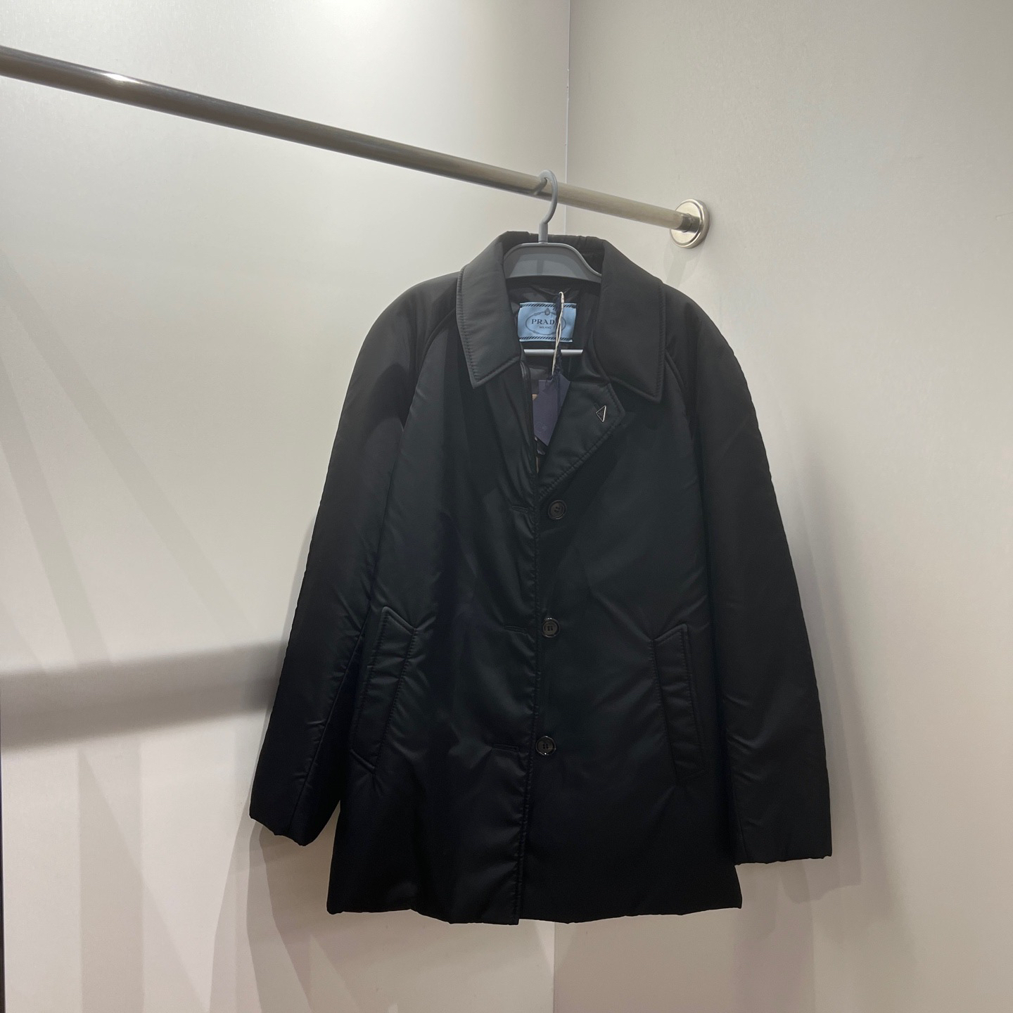 未使用 Prada/普拉达 vem456 翻领三角标logo单排扣大衣外套38码